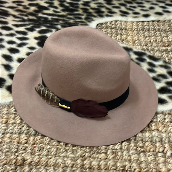 bebe Accessories - bebe Tan Fedora with Feather Detail